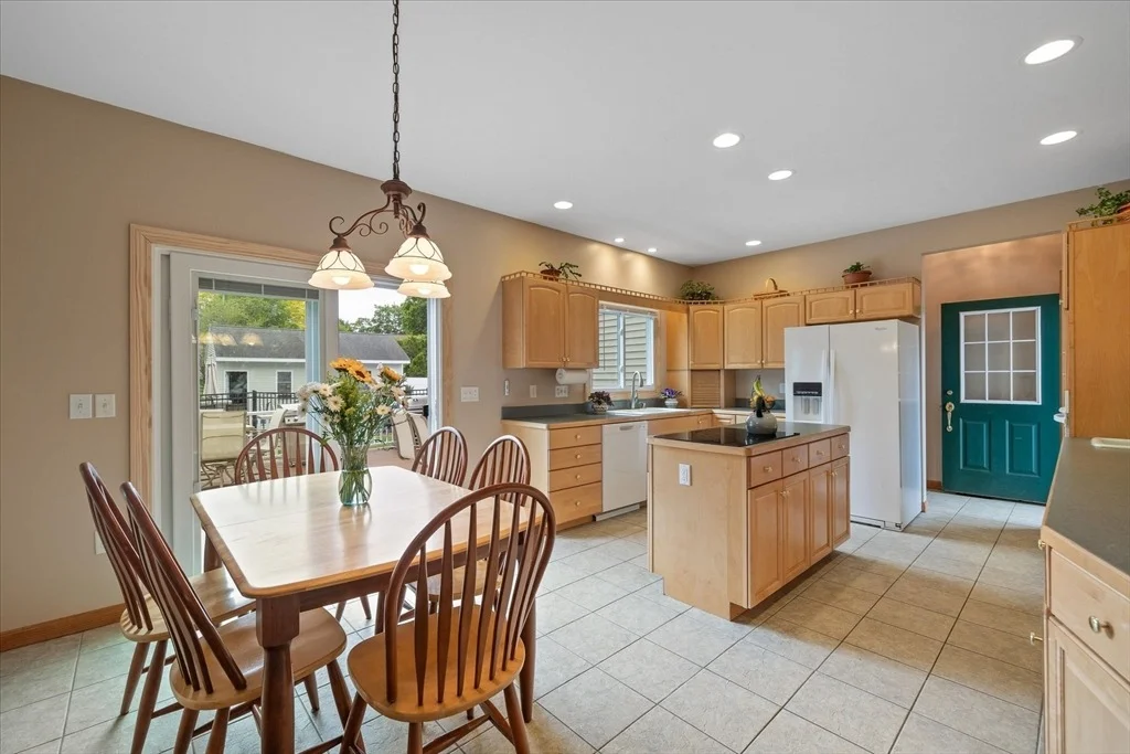 Photo of 14 Saybrook Way