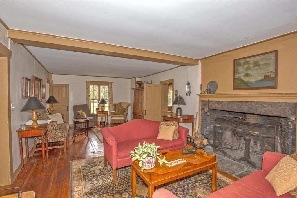 Photo of 162 Boston Rd