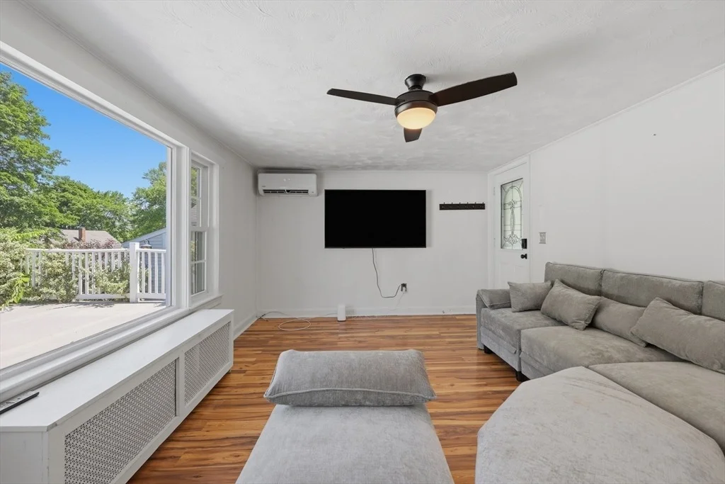 Photo of 346 Oak Street