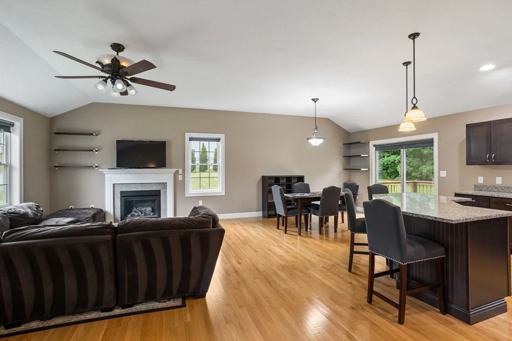 Photo of 23 Hemlock Dr