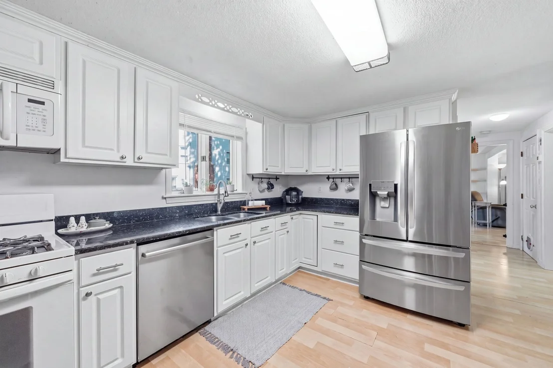 Photo of 380 Plumtree Rd
