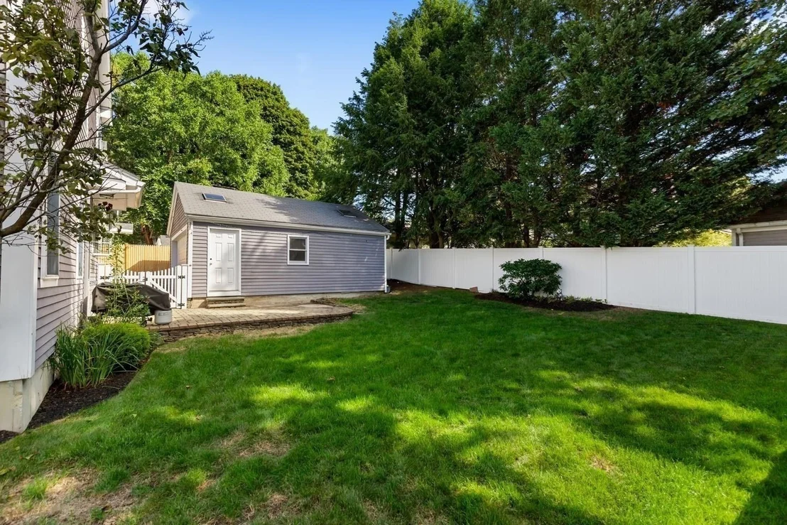 Photo of 85 Robbins Rd