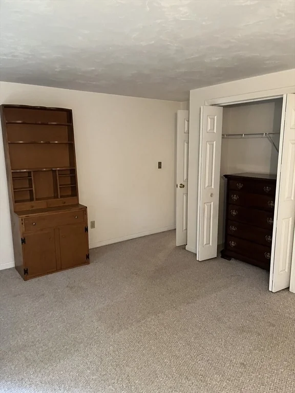 Photo of 304 West River Road