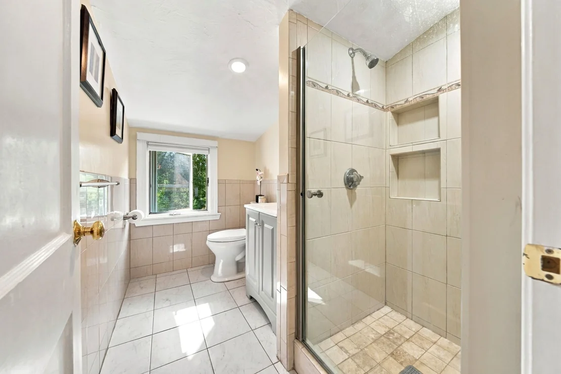 Photo of 147 Elmlawn Rd