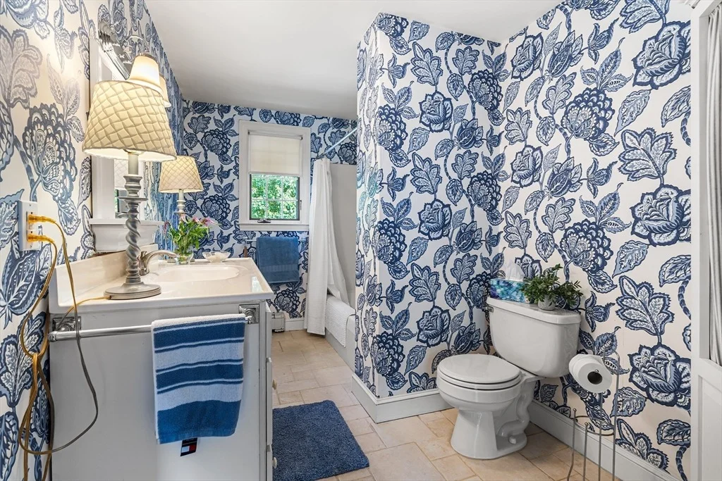 Photo of 4 Oakland Cir