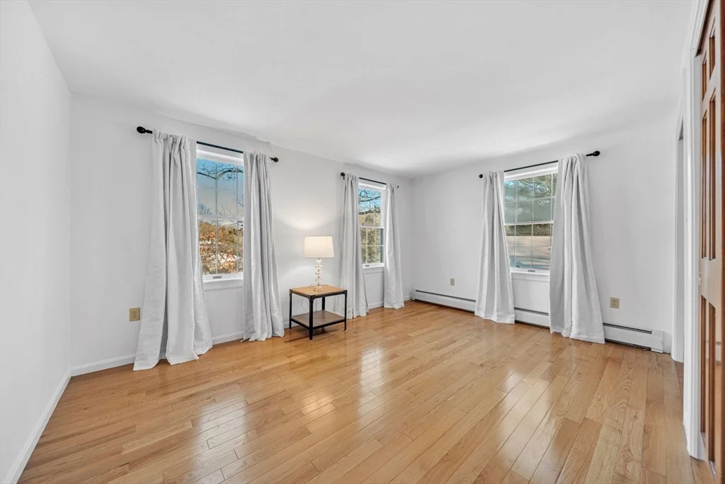 Photo of 26 Varick Hill Rd