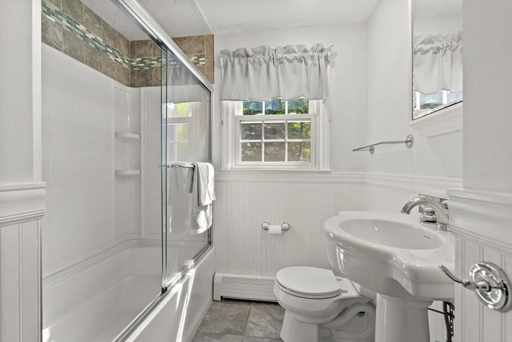 Photo of 526 Walnut St