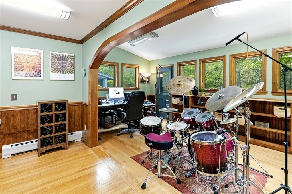 Photo of 591 Kennedy Road