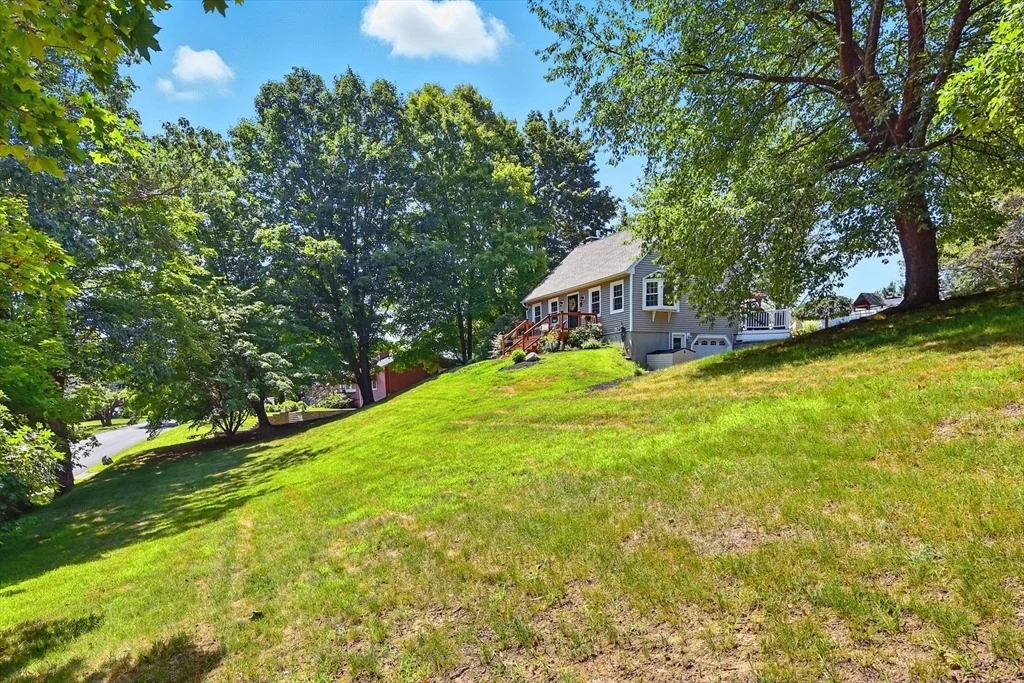 Photo of 444 Dennison Dr