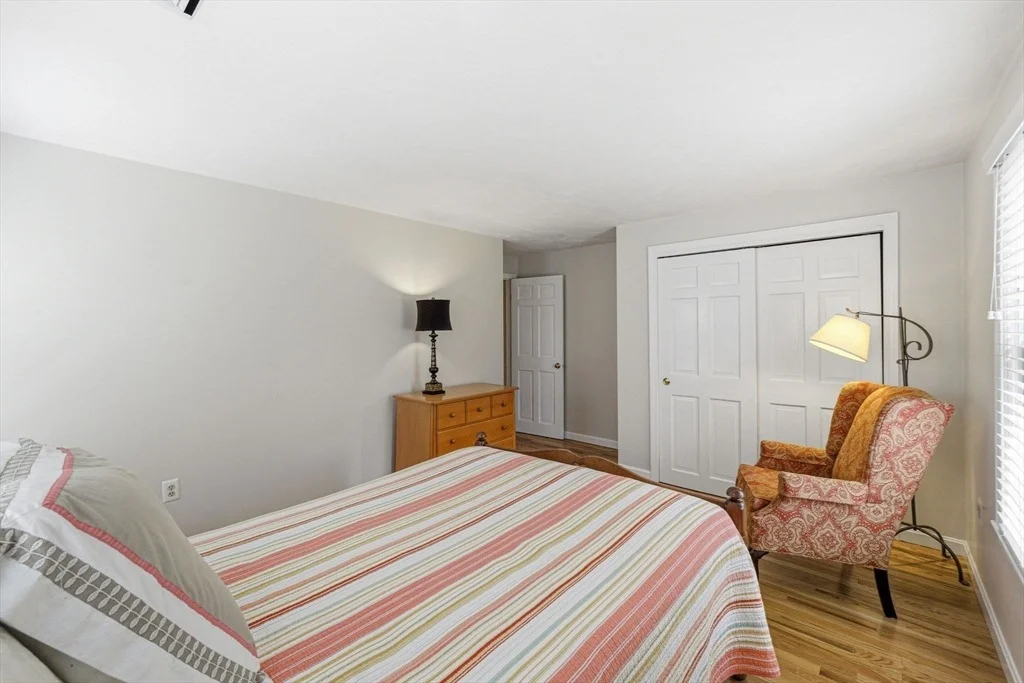 Photo of 26 Longfellow Dr