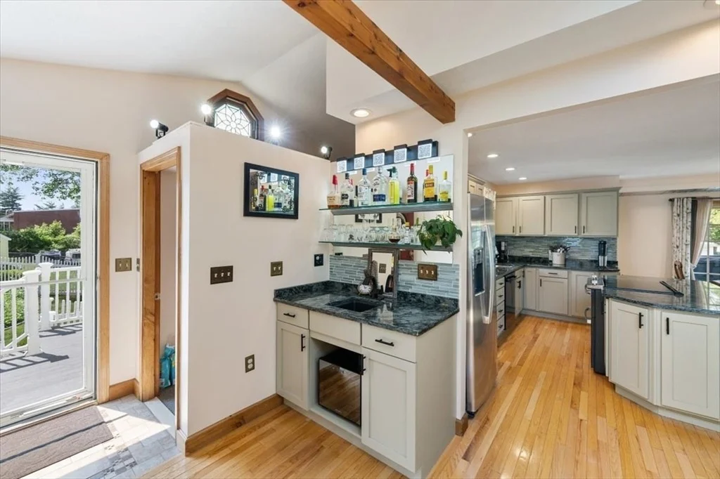 Photo of 472 Potter Rd.