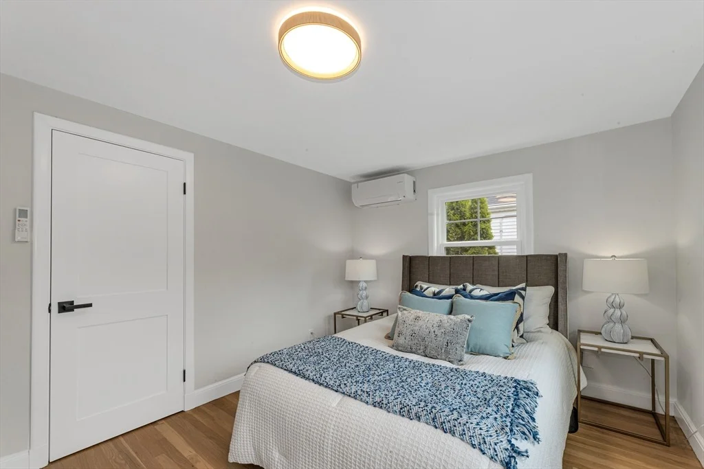 Photo of 26 Crehore Road