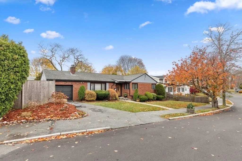 Photo of 35 Alden Rd