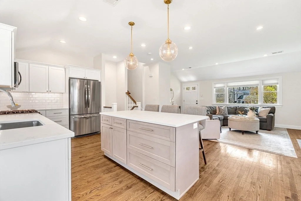 Photo of 72 Oakcrest Rd