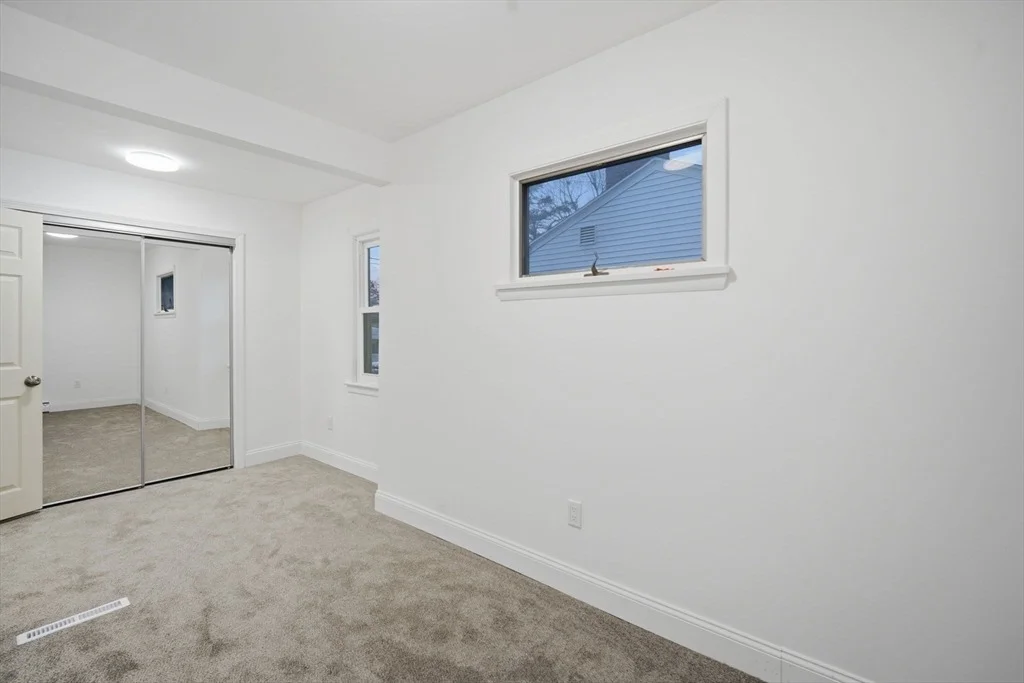 Photo of 25 Pheland St