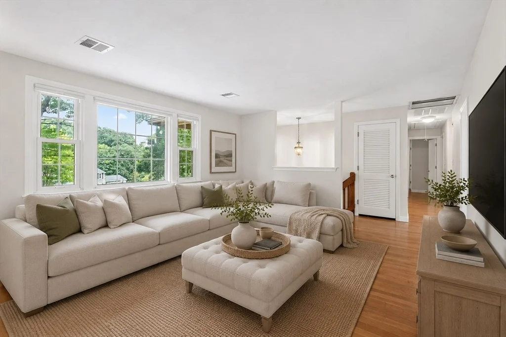 Photo of 141 Longhill Rd