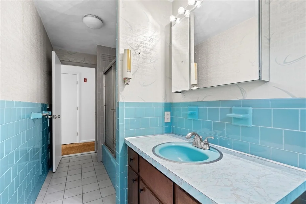 Photo of 14 Oxbow Rd