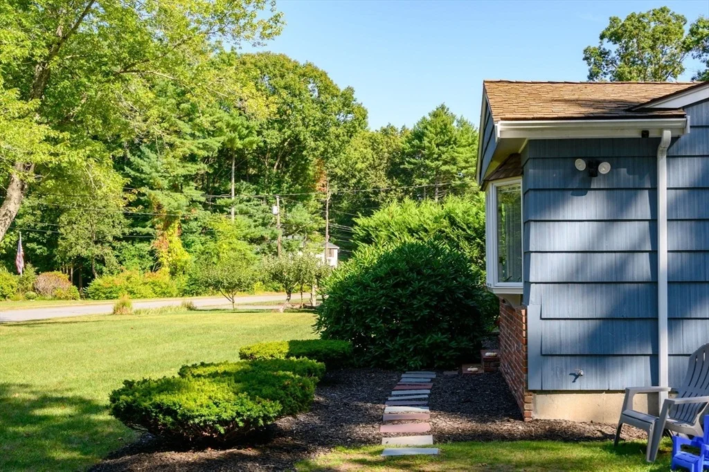 Photo of 27 Chestnut Rd