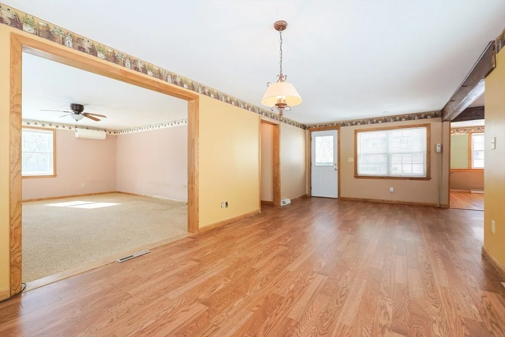 Photo of 53 Robin Road