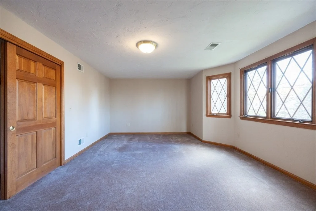Photo of 16 Oak Tree Drive