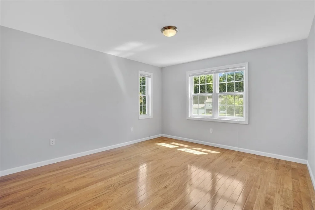 Photo of 990 Frank Smith Rd