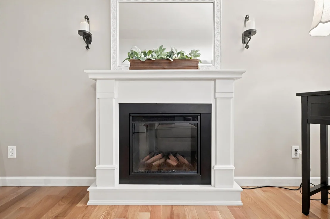 Photo of 900 Clark St