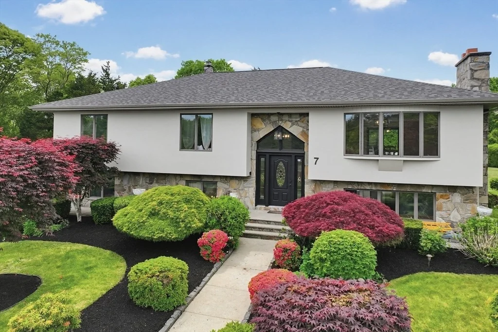 Photo of 7 Diane Way