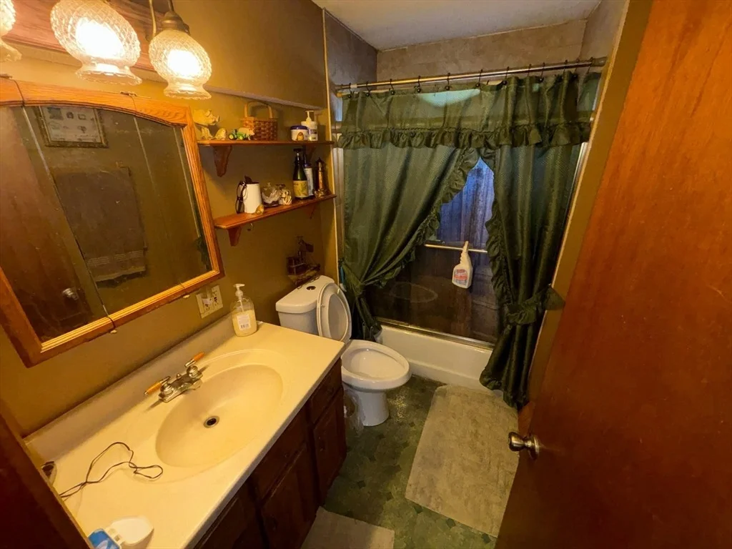 Photo of 11 Rolf Ave