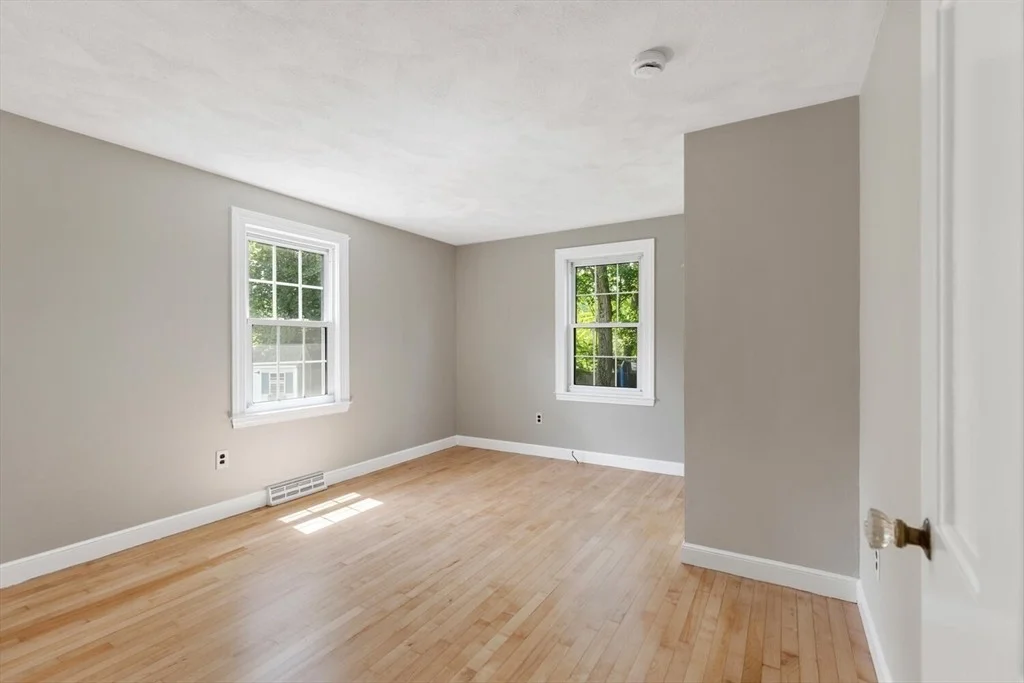 Photo of 10 Wolcott St
