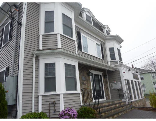 Photo of Unit 3 at 75 Pine Street
