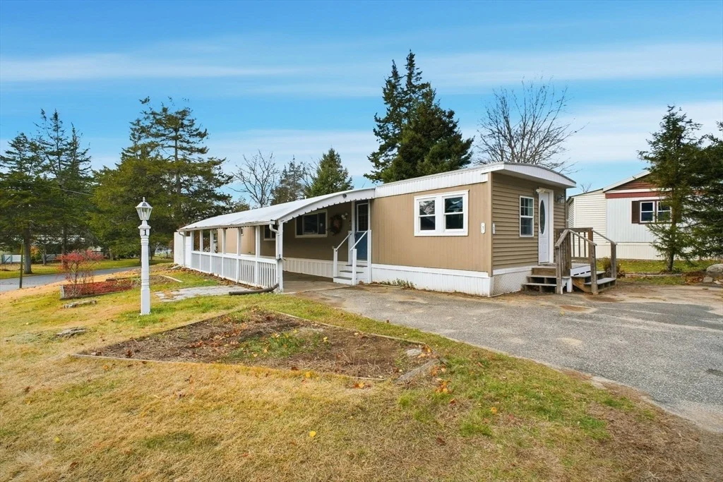 Photo of 1 Willow Circle