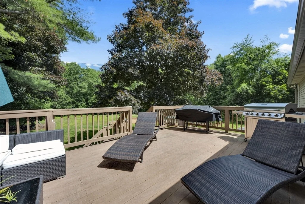 Photo of 27 Hillside Dr