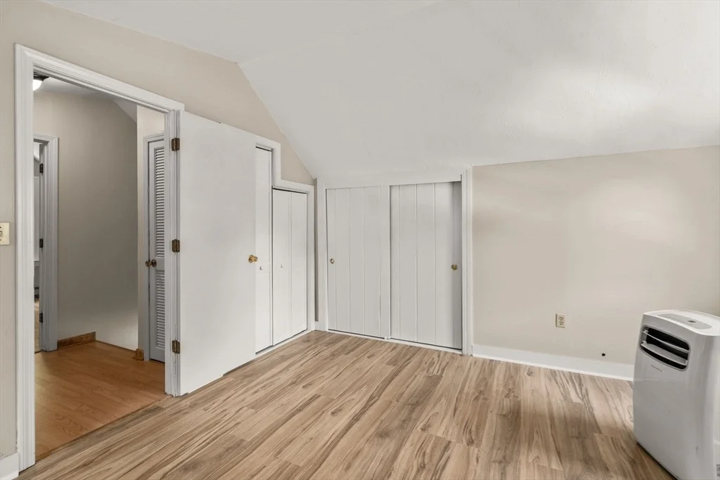 Photo of 1080 Ocean St