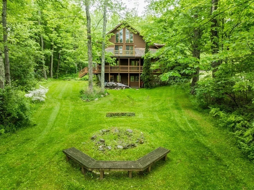 Photo of 496 Old Post Rd