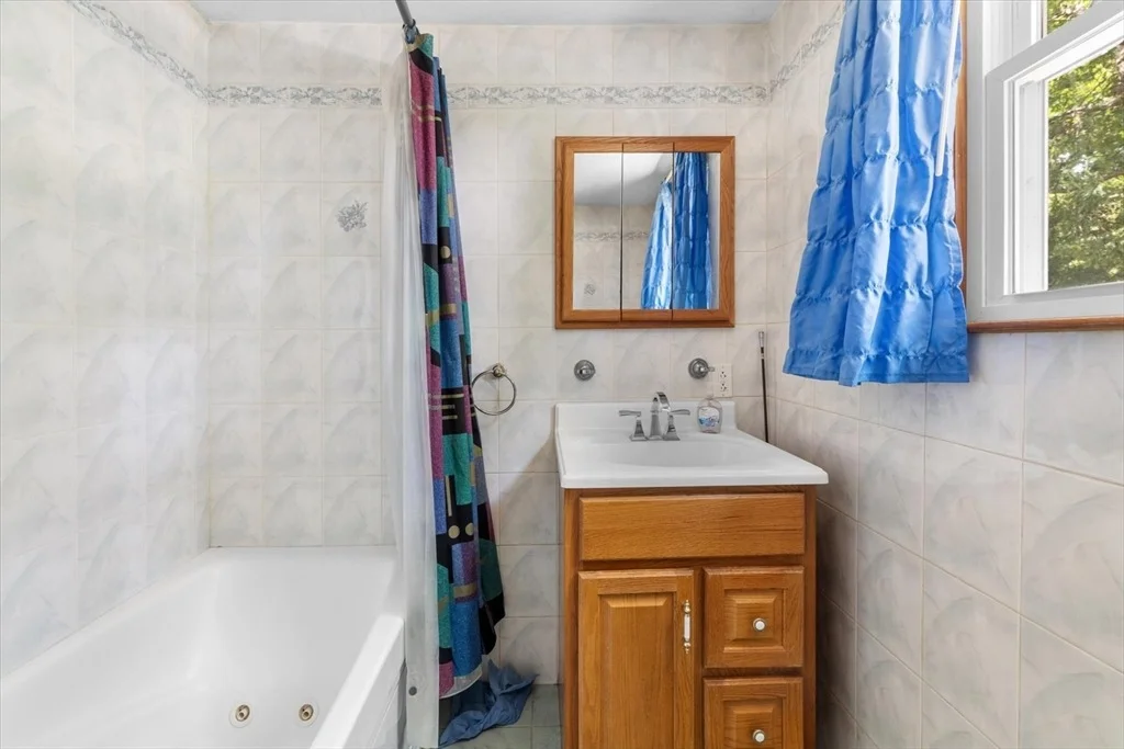 Photo of 4 Haddad Ave