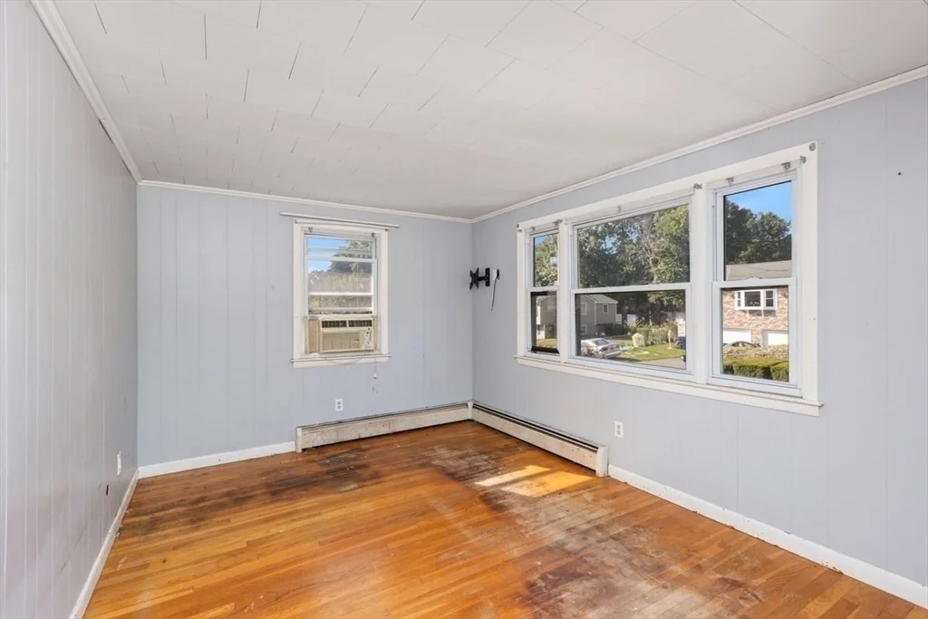 Photo of 32 Hillcrest Rd