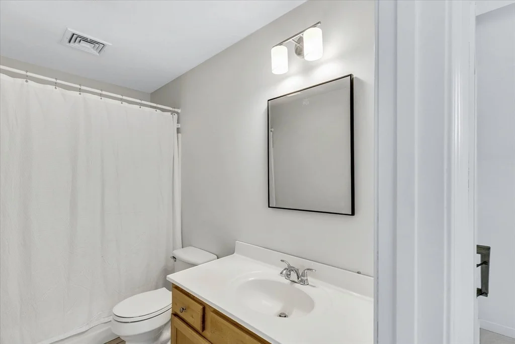 Photo of Unit 9 at 9 Red Cedar