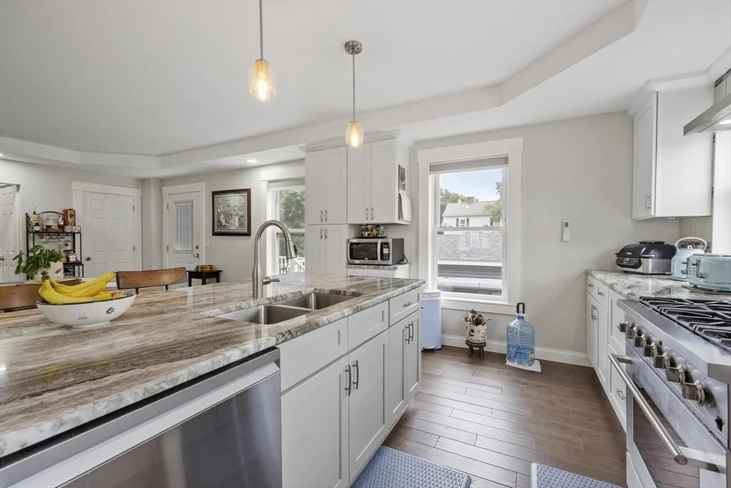 Photo of 180 Spring St