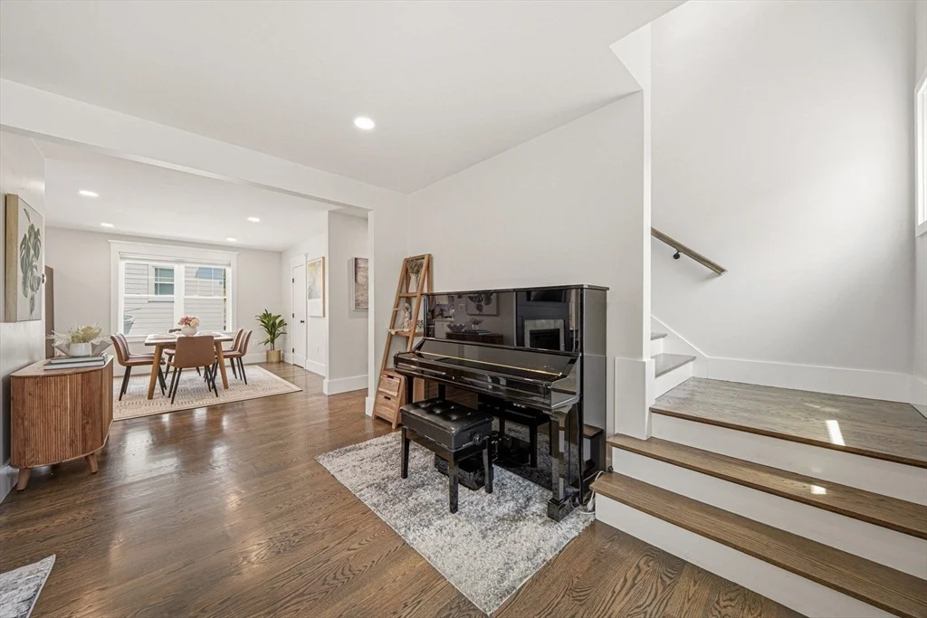 Photo of Unit 1 at 4 Boynton St
