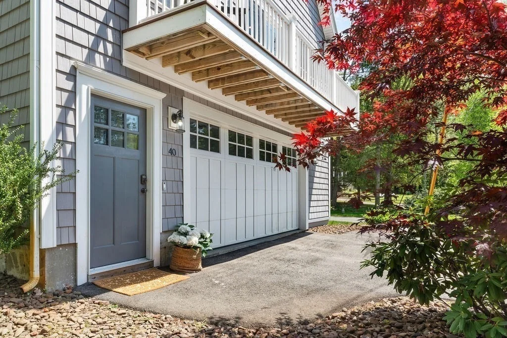 Photo of 40 Kinsley Ln