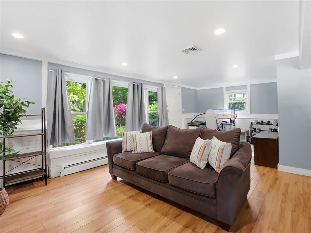 Photo of 62 Juniper Rd
