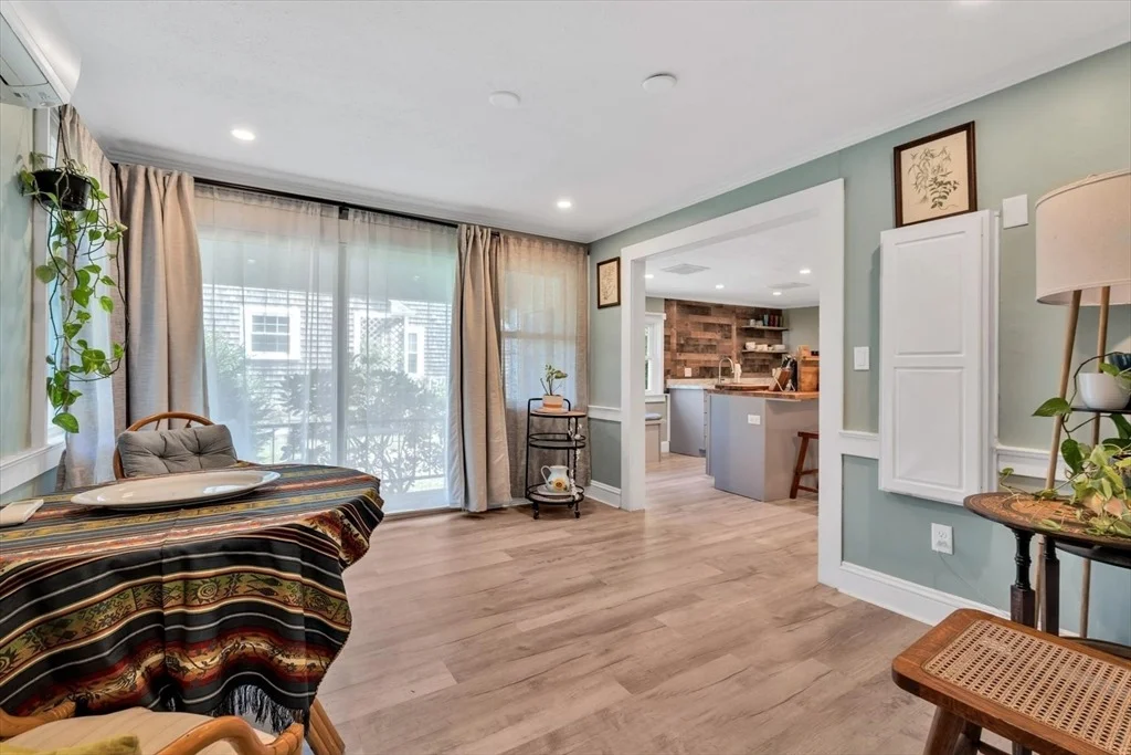 Photo of 44 Maple Avenue