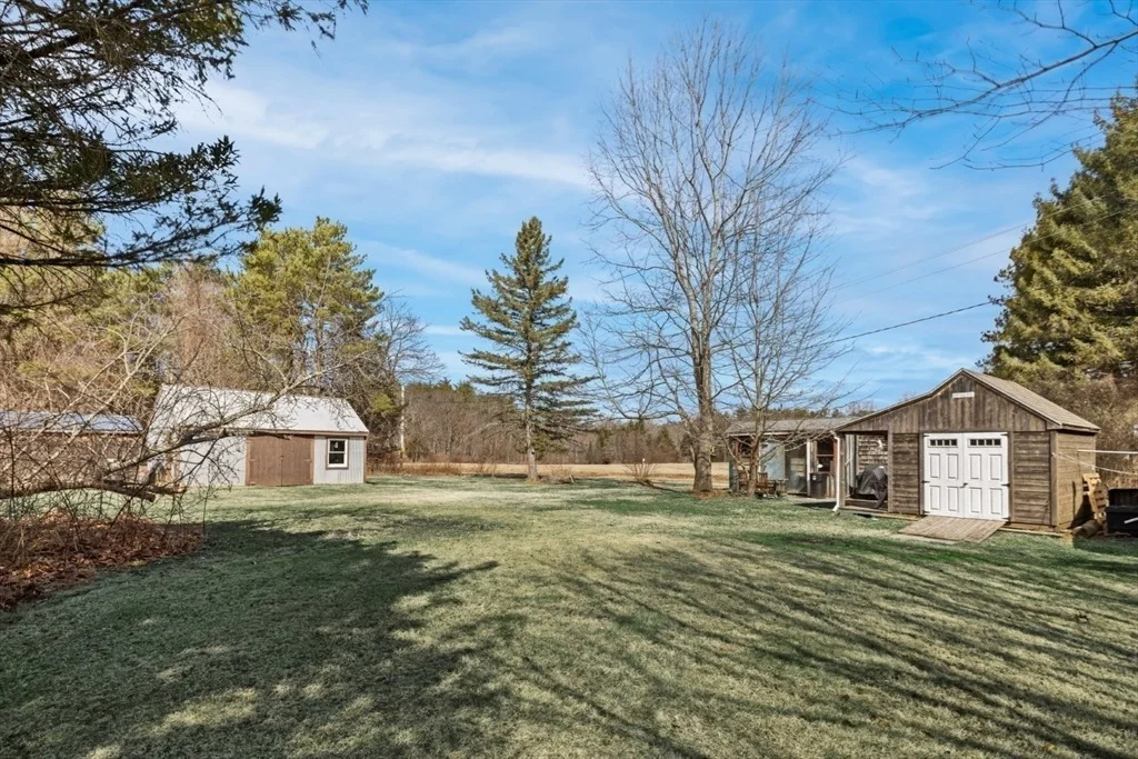 Photo of 110 Middle Rd