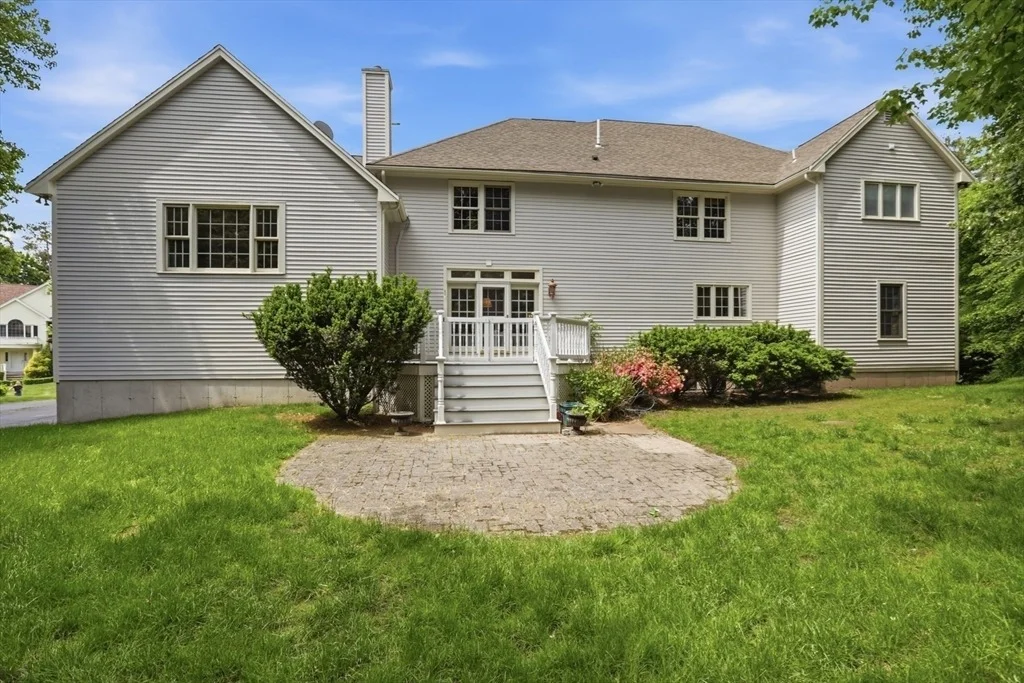 Photo of 4 Farnham Circle