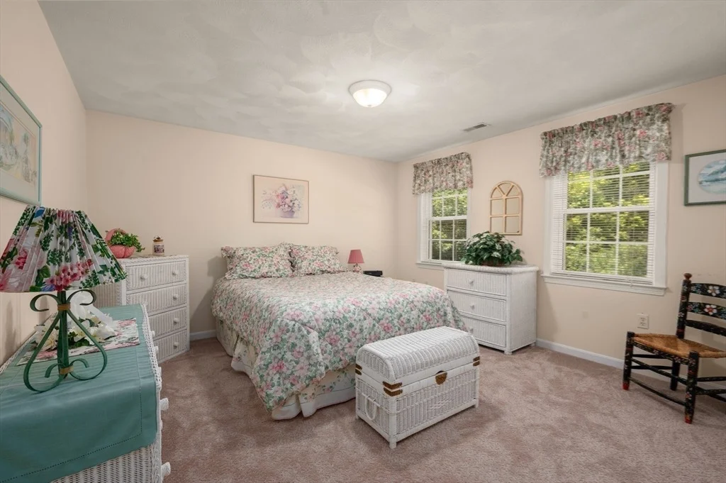 Photo of 2 Palm Ave