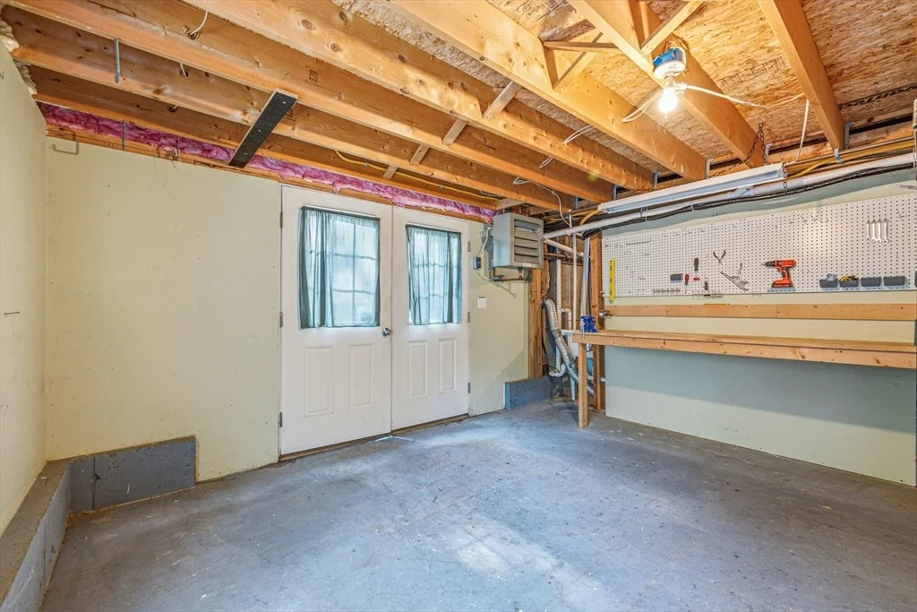 Photo of 77 Thayer Rd