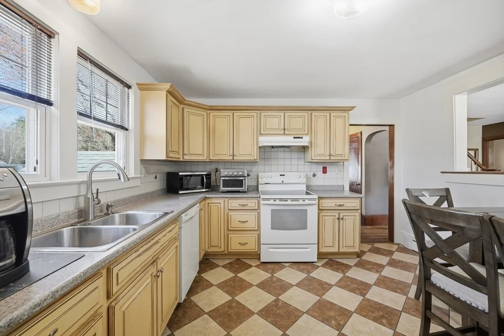 Photo of 182 Lockhouse Rd