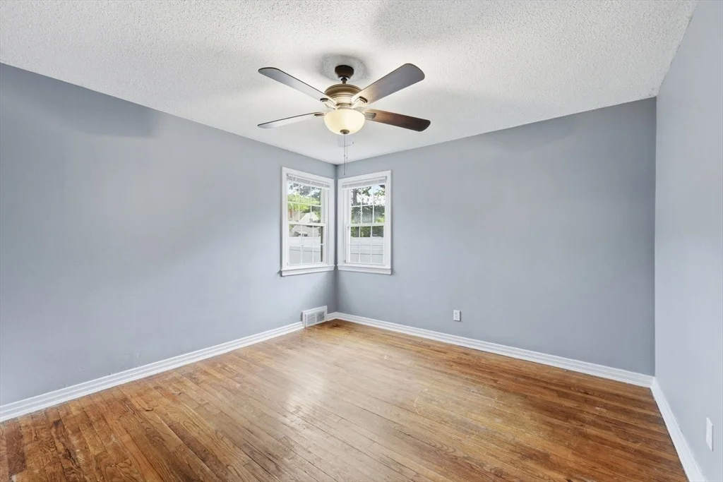 Photo of 111 Breckwood Blvd
