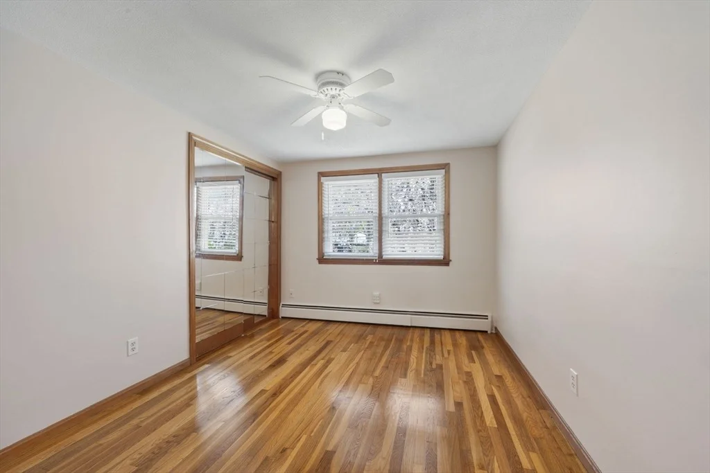 Photo of 5 Manter Ct
