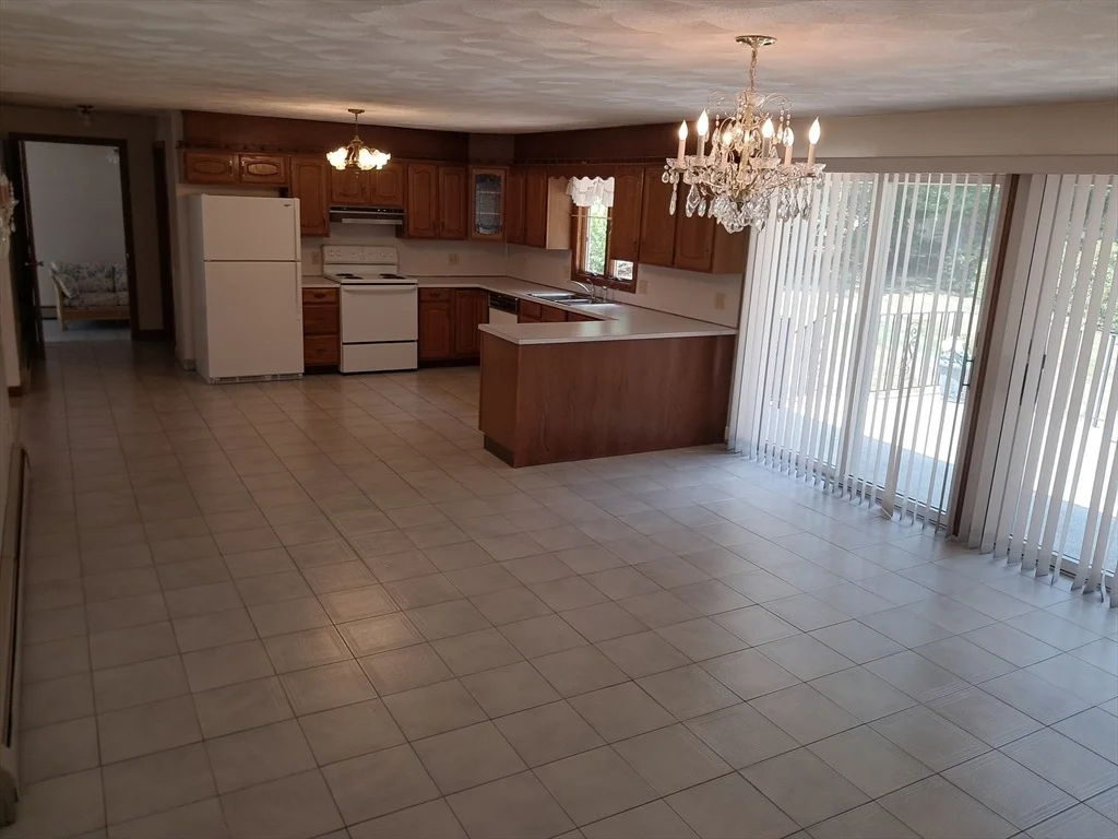 Photo of 5 College Pond Dr